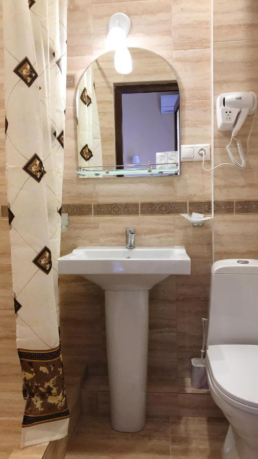 Hotel In Sukhum Soukhoumi Extérieur photo
