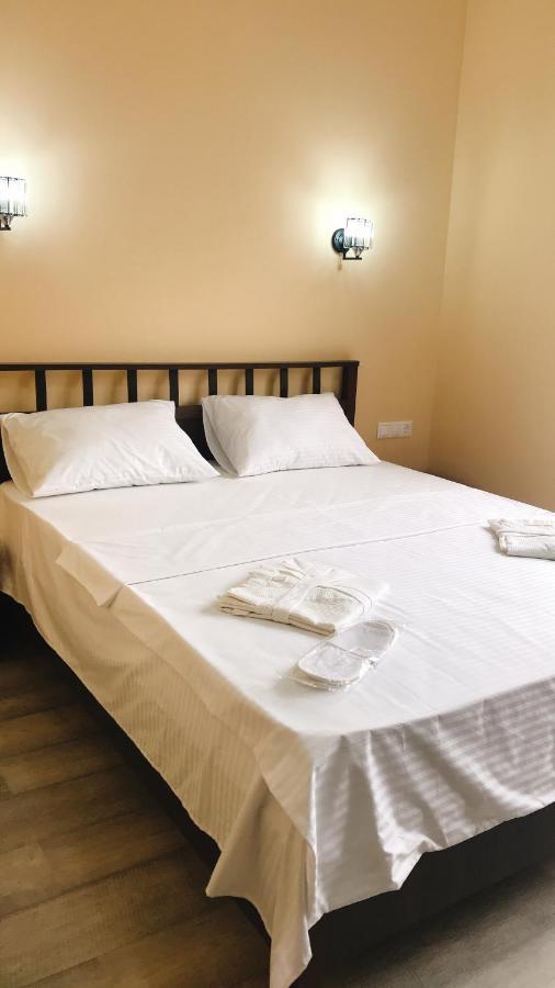 Hotel In Sukhum Soukhoumi Extérieur photo