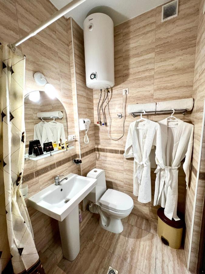 Hotel In Sukhum Soukhoumi Extérieur photo