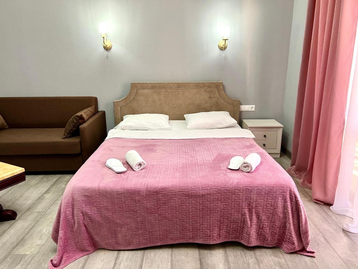 Hotel In Sukhum Soukhoumi Extérieur photo